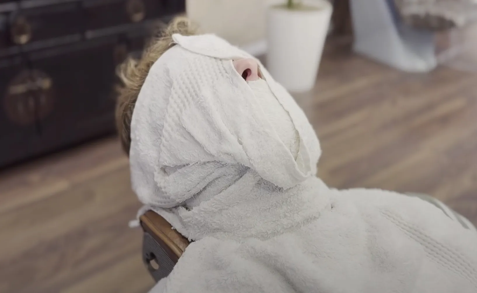 Serviço de barboterapia e corte de barba na Kiko Brízio Barbershop em Vila Nova de Gaia