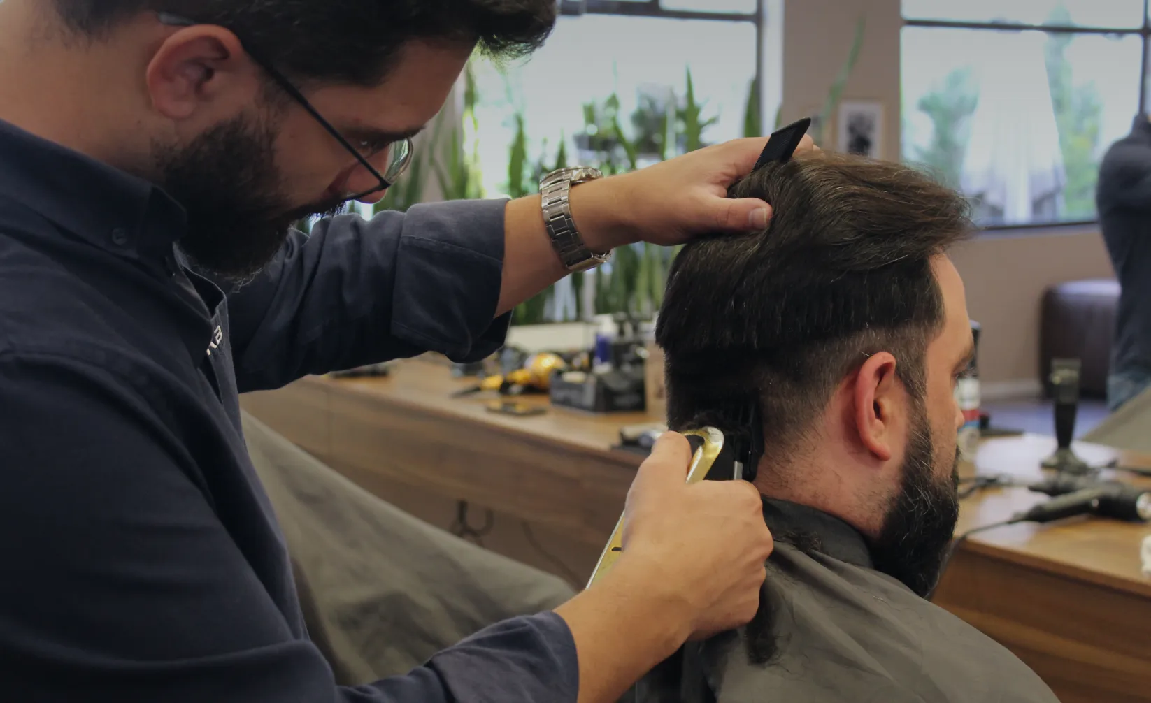 barbearia-vila-nova-de-gaia-corte-de-cabelo-moderno